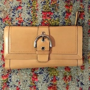 *Authentic* COACH Leather Trifold Clutch Wallet